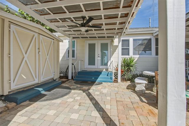 950 WEEDON DRIVE NE, St Petersburg, FL 33702