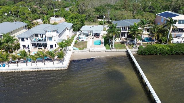 950 WEEDON DRIVE NE, St Petersburg, FL 33702