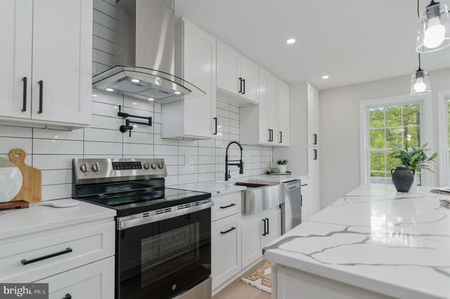 7905 E E ROBERT E LEE CT, Spotsylvania, VA 22551