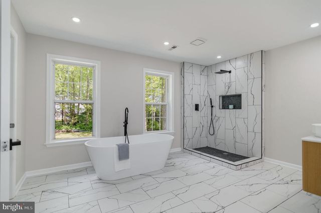 7905 E E ROBERT E LEE CT, Spotsylvania, VA 22551