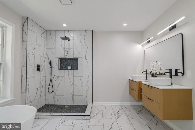 7905 E E ROBERT E LEE CT, Spotsylvania, VA 22551