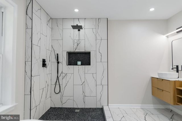 7905 E E ROBERT E LEE CT, Spotsylvania, VA 22551