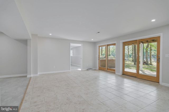 7905 E E ROBERT E LEE CT, Spotsylvania, VA 22551