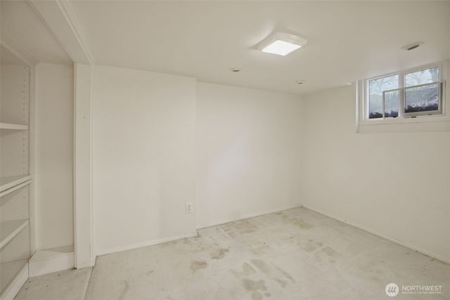 6238 Woodlawn Avenue N, Seattle, WA 98103