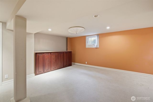 6238 Woodlawn Avenue N, Seattle, WA 98103