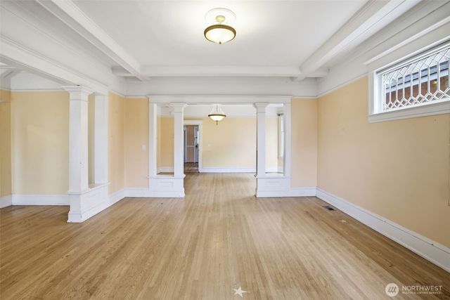 6238 Woodlawn Avenue N, Seattle, WA 98103