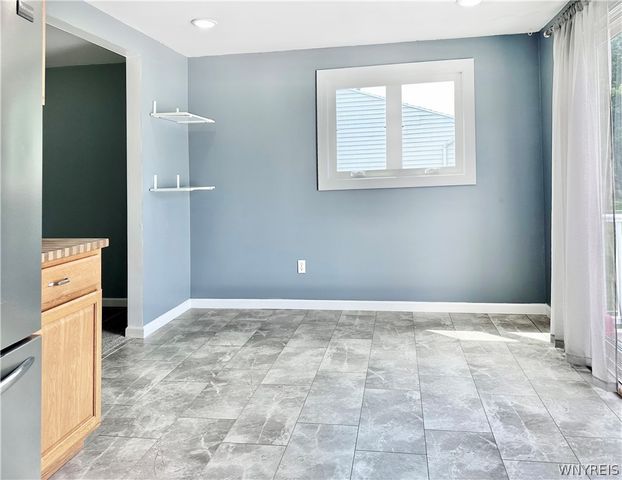 173 Oakhill Drive, Hamburg, NY 14075