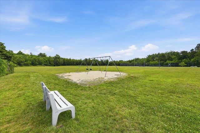 1465 Hooksett Rd Unit 75, Hooksett, NH 03106