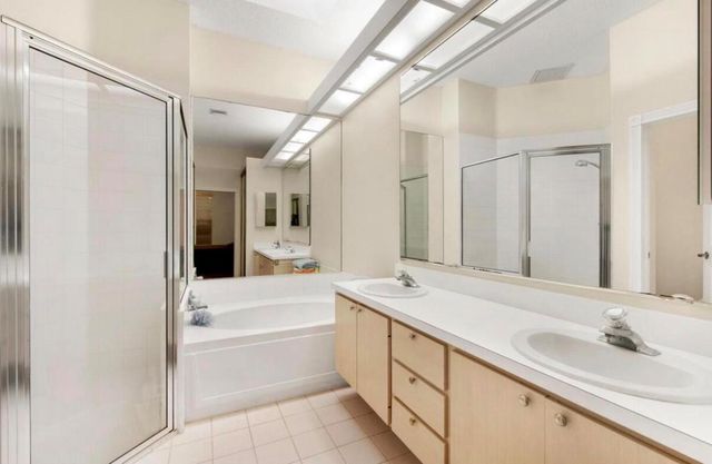 1092 Bedford Avenue, Palm Beach Gardens, FL 33403