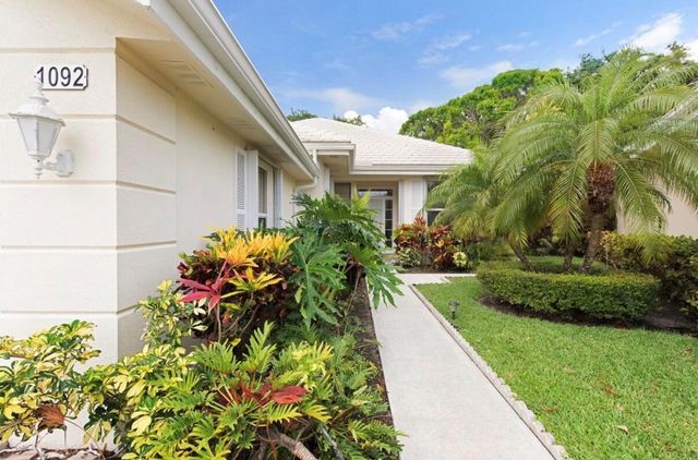 1092 Bedford Avenue, Palm Beach Gardens, FL 33403
