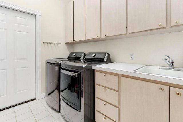 1092 Bedford Avenue, Palm Beach Gardens, FL 33403