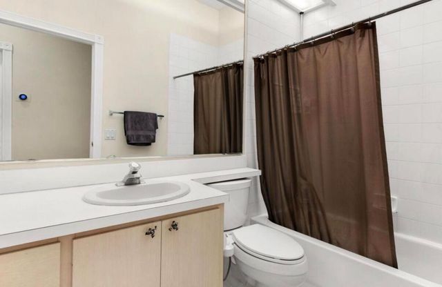1092 Bedford Avenue, Palm Beach Gardens, FL 33403