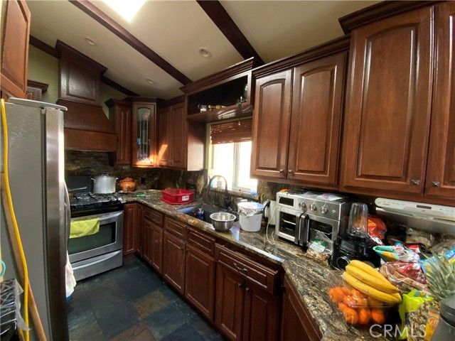 458 W 15th Street, San Pedro (los Angeles), CA 90731