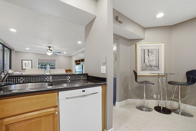 5475 Verona E, Boynton Beach, FL 33437