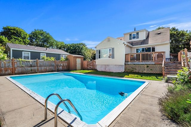 21 Burroughs St, Danvers, MA 01923