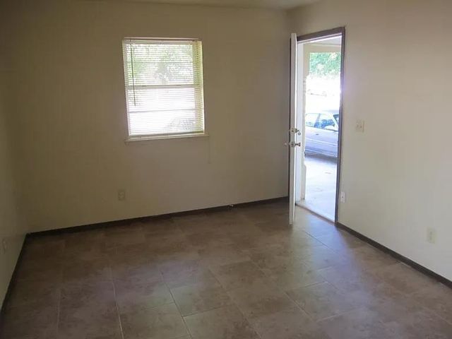 820 Russell Circle, Norman, OK 73071