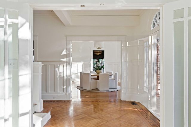 56 Parkwood Avenue, Charleston, SC 29403