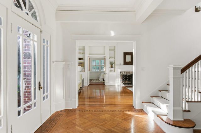 56 Parkwood Avenue, Charleston, SC 29403