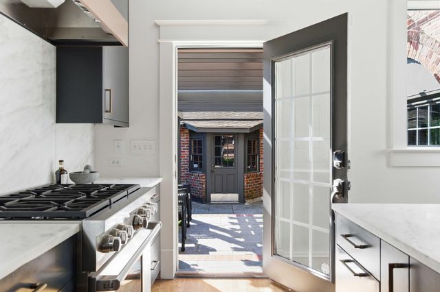 56 Parkwood Avenue, Charleston, SC 29403