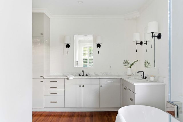 56 Parkwood Avenue, Charleston, SC 29403