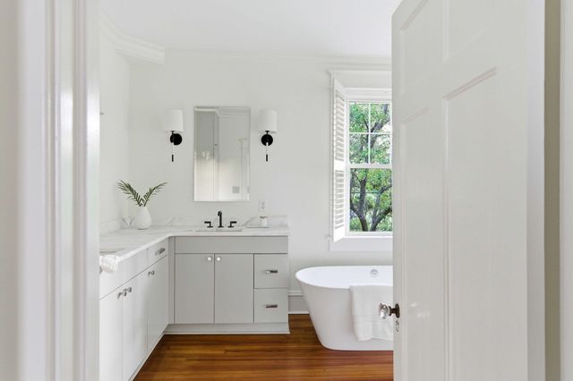 56 Parkwood Avenue, Charleston, SC 29403