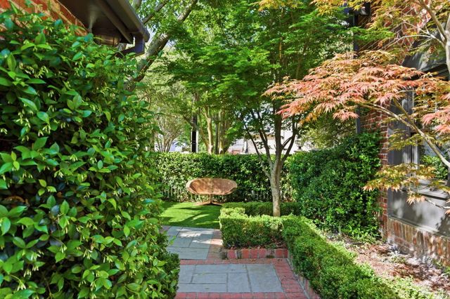 56 Parkwood Avenue, Charleston, SC 29403