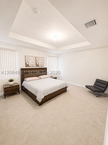 10614 W 35th Ln, Hialeah, FL 33018