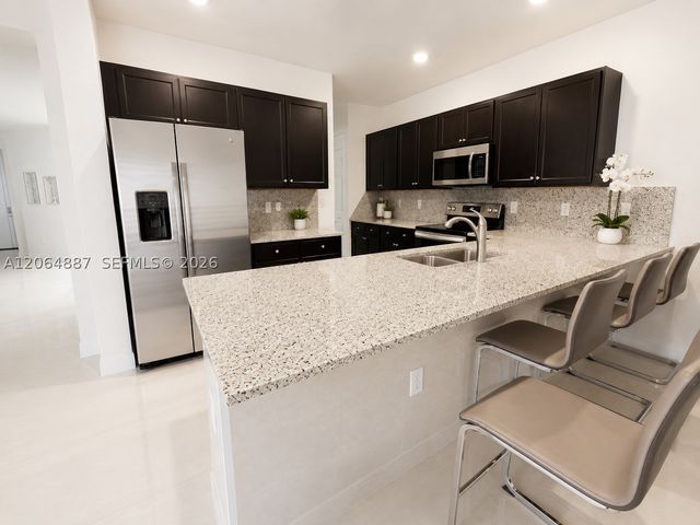 10614 W 35th Ln, Hialeah, FL 33018