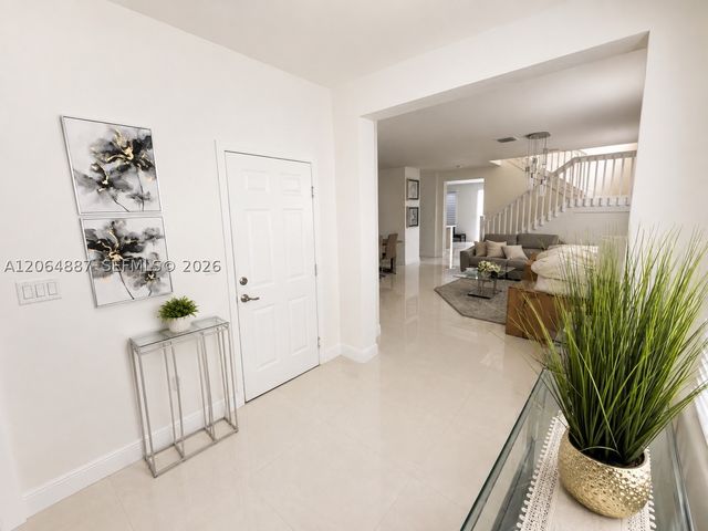 10614 W 35th Ln, Hialeah, FL 33018