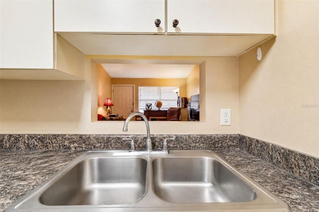 3132 BLOOMINGDALE VILLAS COURT, Brandon, FL 33511