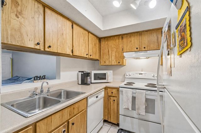 3132 BLOOMINGDALE VILLAS COURT, Brandon, FL 33511