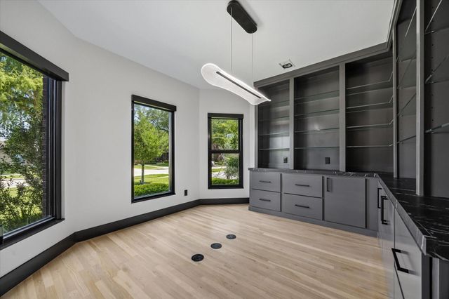 4521 Merrie Lane, Bellaire, TX 77401