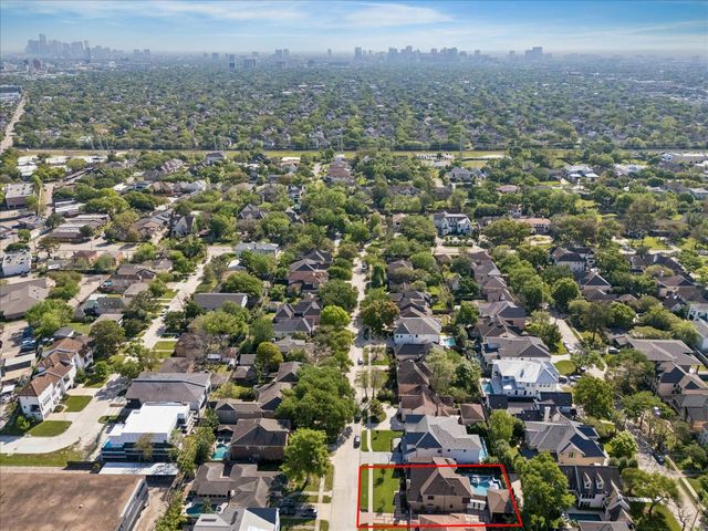 4521 Merrie Lane, Bellaire, TX 77401