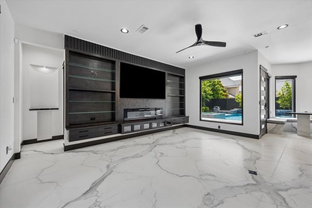 4521 Merrie Lane, Bellaire, TX 77401