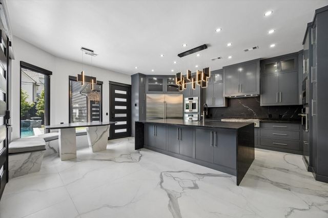 4521 Merrie Lane, Bellaire, TX 77401