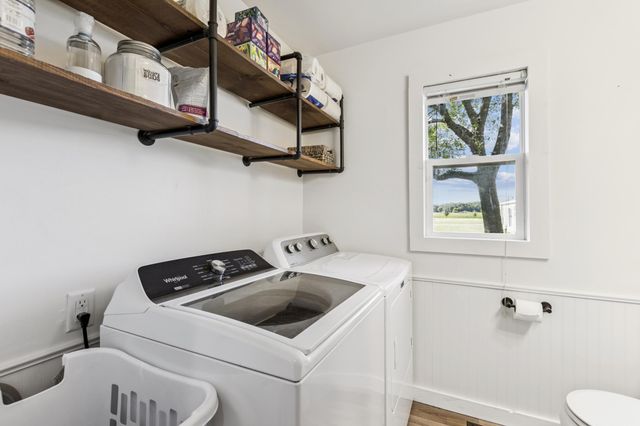 218 Jeanne Avenue E, Eden Valley, MN 55329