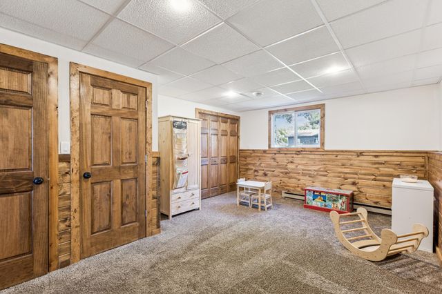 218 Jeanne Avenue E, Eden Valley, MN 55329