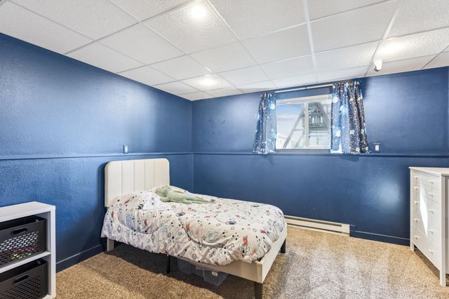 218 Jeanne Avenue E, Eden Valley, MN 55329