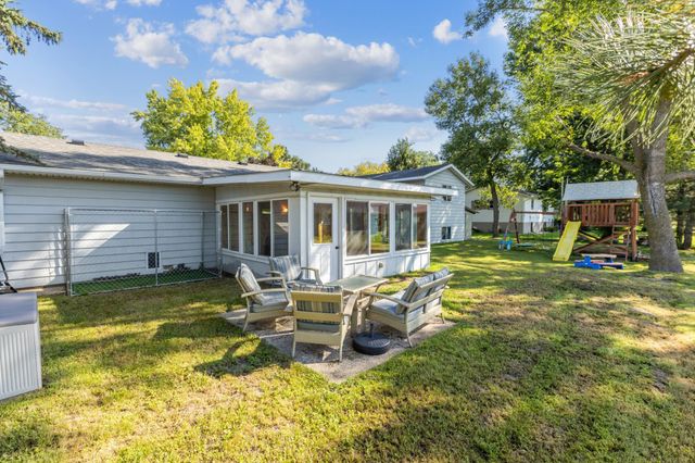 218 Jeanne Avenue E, Eden Valley, MN 55329