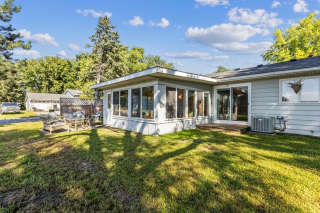 218 Jeanne Avenue E, Eden Valley, MN 55329
