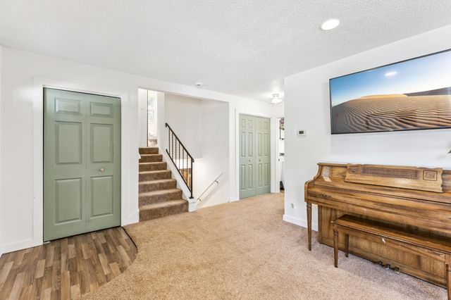 218 Jeanne Avenue E, Eden Valley, MN 55329