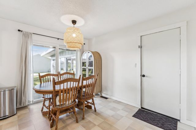 218 Jeanne Avenue E, Eden Valley, MN 55329