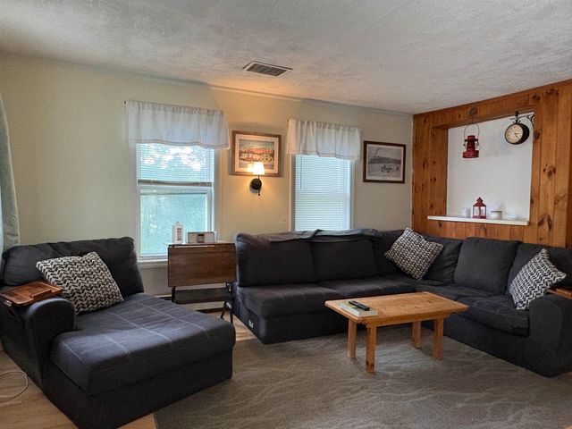 137 Jericho Road, Richmond, VT 05477