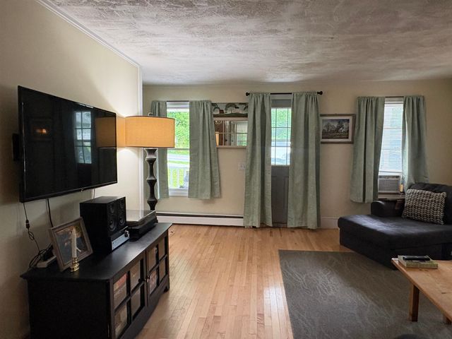 137 Jericho Road, Richmond, VT 05477