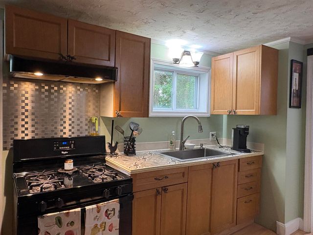 137 Jericho Road, Richmond, VT 05477