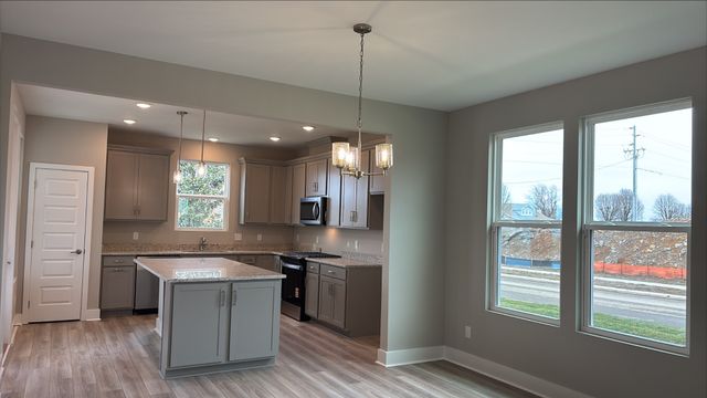 500 Scarlet Oak Rd, Lebanon, TN 37090