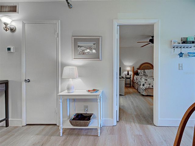 232 SAINT AUGUSTINE AVENUE 105, Venice, FL 34285