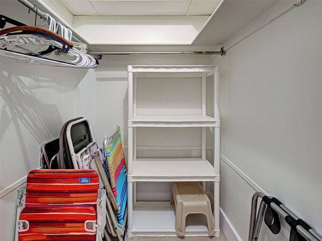 232 SAINT AUGUSTINE AVENUE 105, Venice, FL 34285