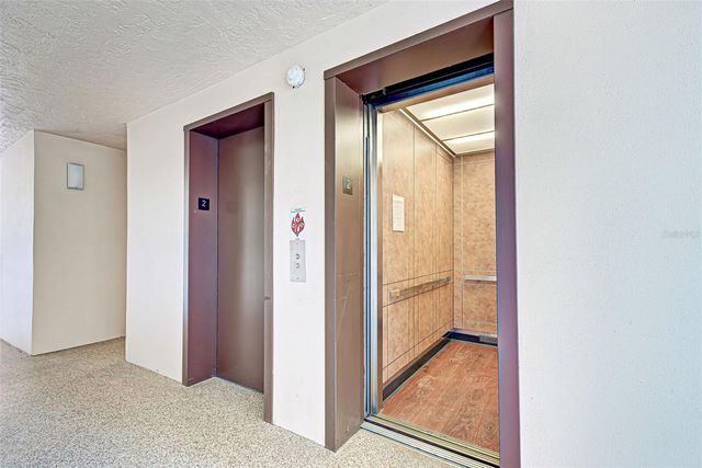 232 SAINT AUGUSTINE AVENUE 105, Venice, FL 34285