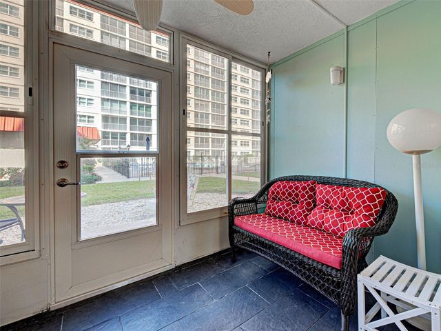 232 SAINT AUGUSTINE AVENUE 105, Venice, FL 34285